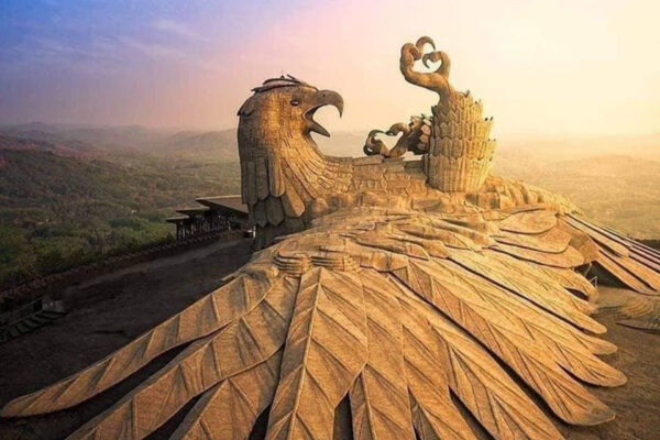 Munnar – Alleppey – Varkala Tour Package – 2N / 3D