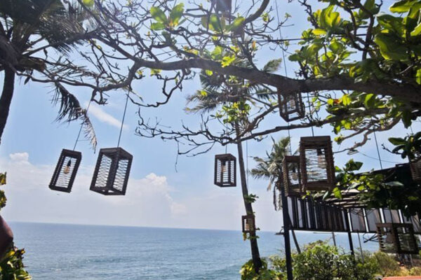 Munnar – Alleppey – Varkala Tour Package – 2N / 3D